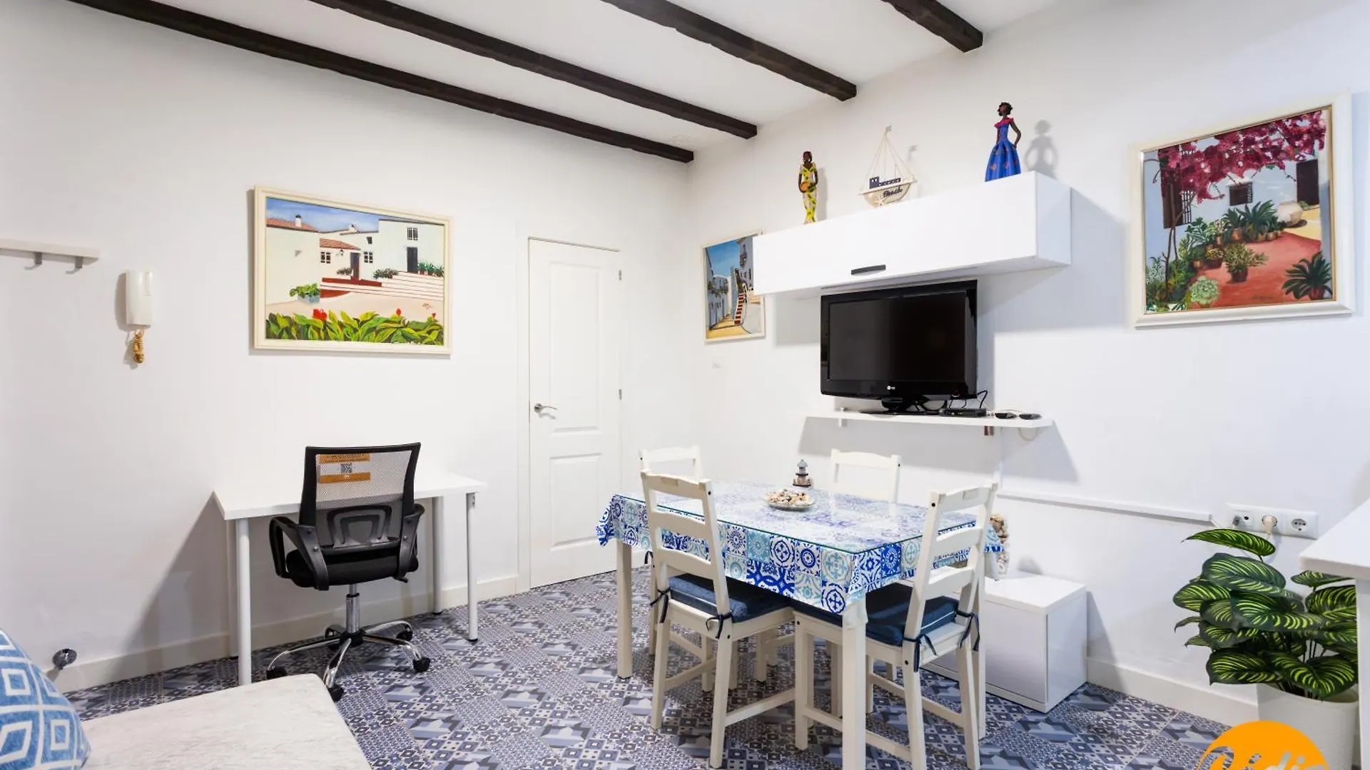 Posada Del Barrio By Livework Cadiz